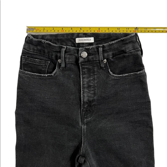 Good American Good Curve Crop 8/29 - Picture 11 of 11